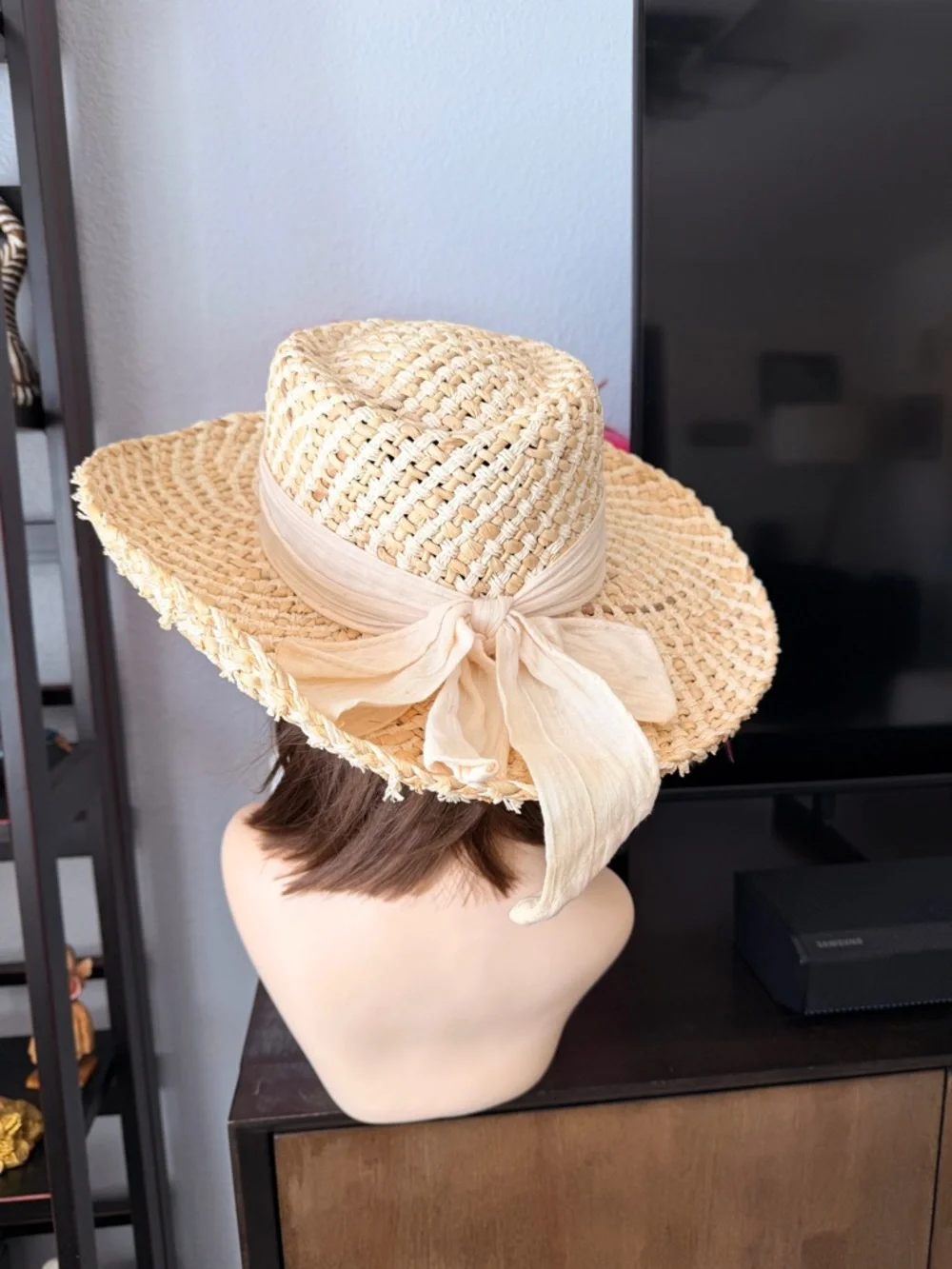 Straw Wide-Brim Sun Hat - Natural
